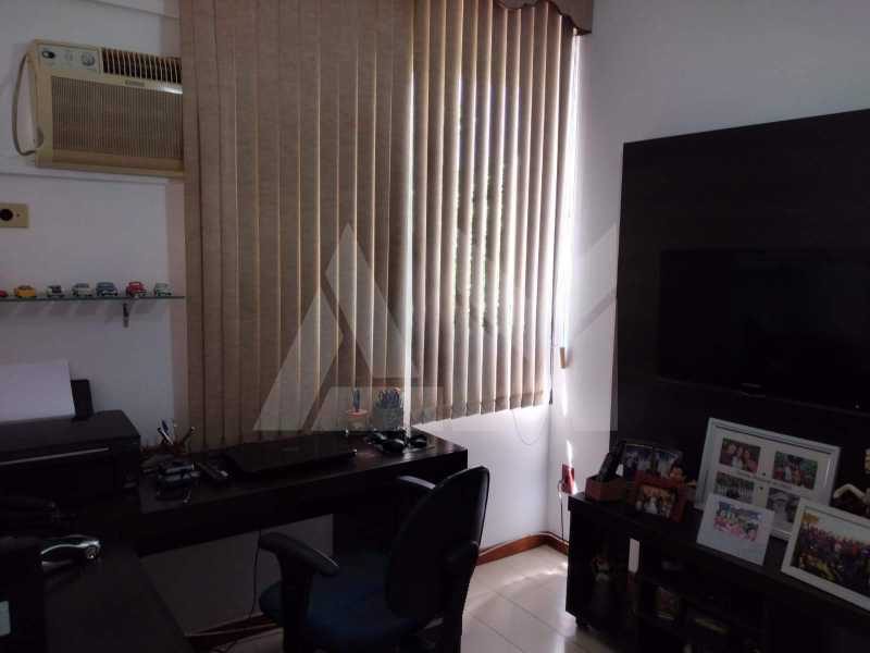 Quarto - 12