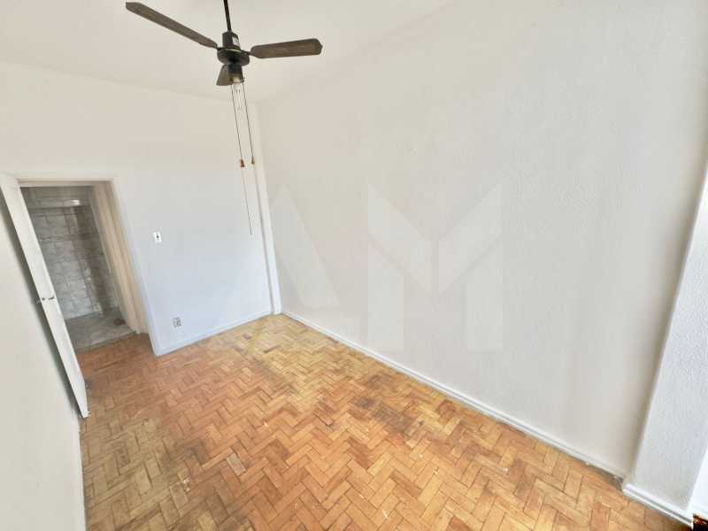Quarto - 11
