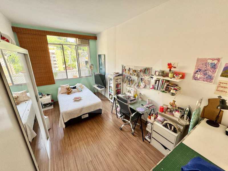 Quarto - 11