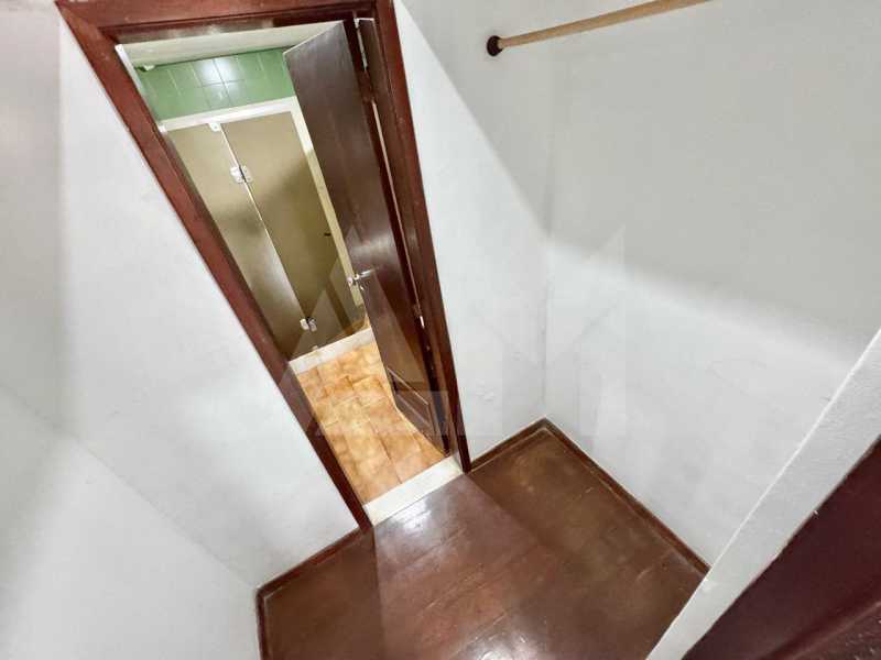 Closet - 12