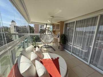Ótima localização - Apartamento de Alto Padrão à Venda na Barra da Tijuca | 227m² | 4 Quartos | 3 Suítes | Vista para a Lagoa | 3 Vagas - 3385