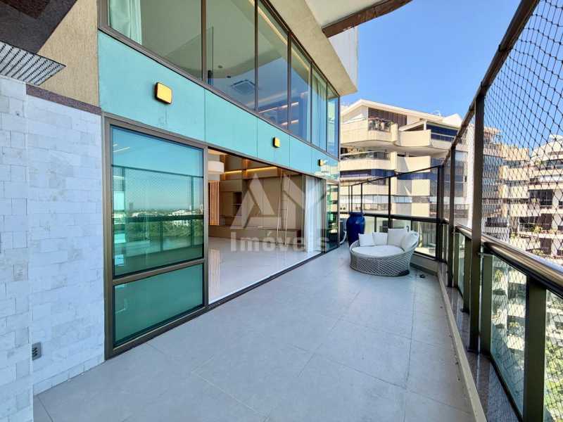 Alto Padrão - Apartamento de alto padrão à venda na Península, Barra da Tijuca, 256 m², 4 suítes, 3 vagas, andar alto, pé-direito duplo e vista para a Lagoa - 3411