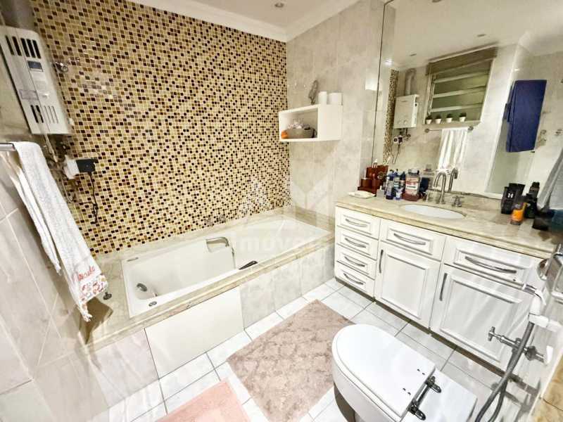 Proximidades Metrô - Apartamento à venda na Tijuca, Rua Doutor Satamini, 4 quartos, suíte, escritório, 1 vaga, decoração de alto padrão e a 8 minutos do metrô Afonso Pena. - 3412