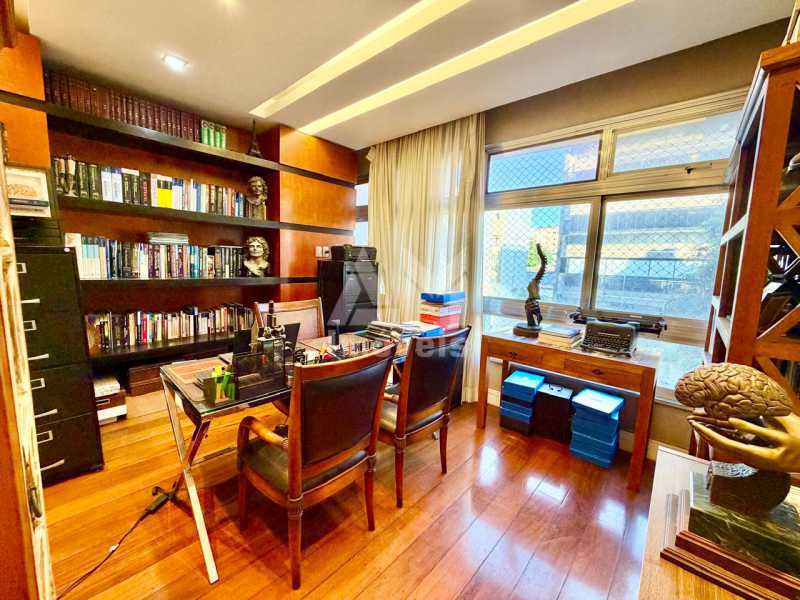 Proximidades Metrô - Apartamento à venda na Tijuca, Rua Doutor Satamini, 4 quartos, suíte, escritório, 1 vaga, decoração de alto padrão e a 8 minutos do metrô Afonso Pena. - 3412