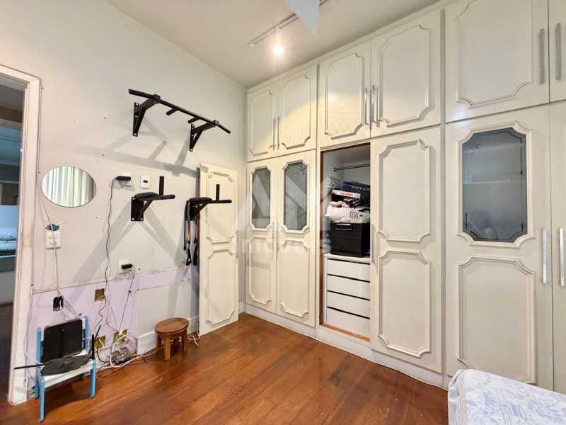 Proximidades Metrô - Apartamento à venda na Tijuca, Rua Doutor Satamini, 4 quartos, suíte, escritório, 1 vaga, decoração de alto padrão e a 8 minutos do metrô Afonso Pena. - 3412