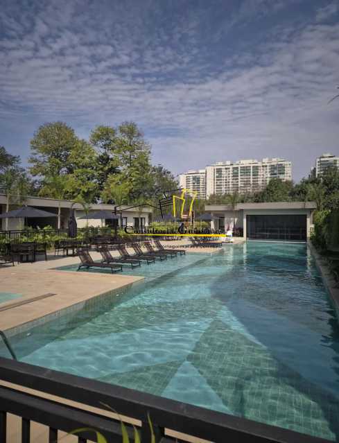 WhatsApp Image 2025-10-15 at 1 - 9