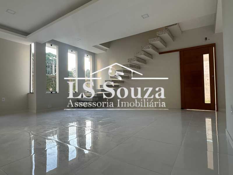 WhatsApp Image 2025-10-01 at 1 - 1