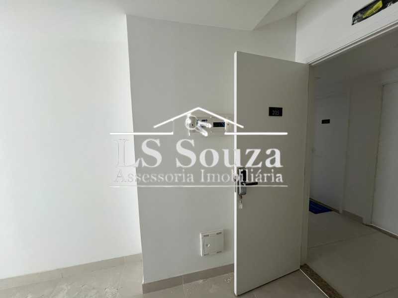 Conheça WhatsApp Image 2025-05-05 at 0 do imóvel - Sala Comercial 21m² para alugar Rio de Janeiro,RJ Taquara - R$ 700 - CML0012 - 2 WhatsApp Image 2025-05-05 at 0 - 2