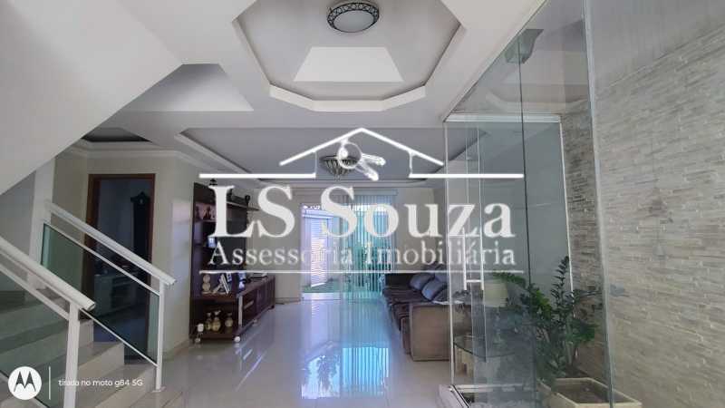 WhatsApp Image 2025-11-10 at 1 - 8