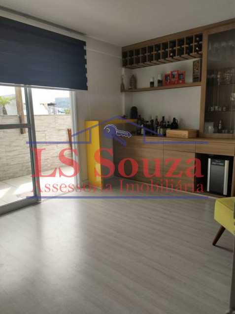 885d07d0498a211fb9c0febda4873e - 18