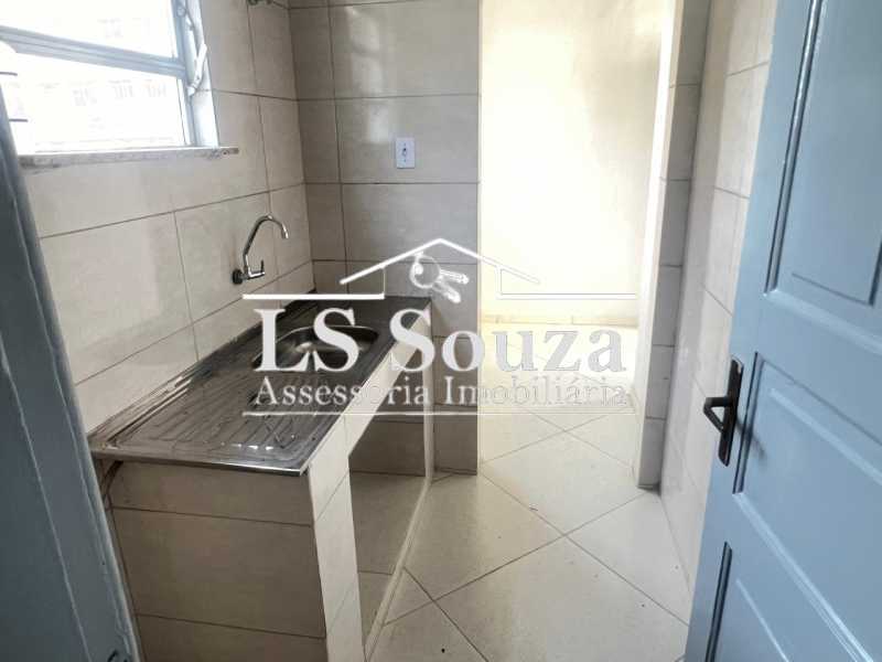 9b2d9085-1b87-40f9-8f2e-d5d3e1 - 4