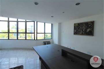 SALA À VENDA EM ARARUAMA - CENTRO - IC-0041