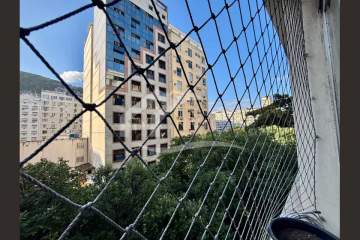 Imperdível - Apartamento 3 Quartos Reformado Próximo à Praia de Copacabana - RPAP30216