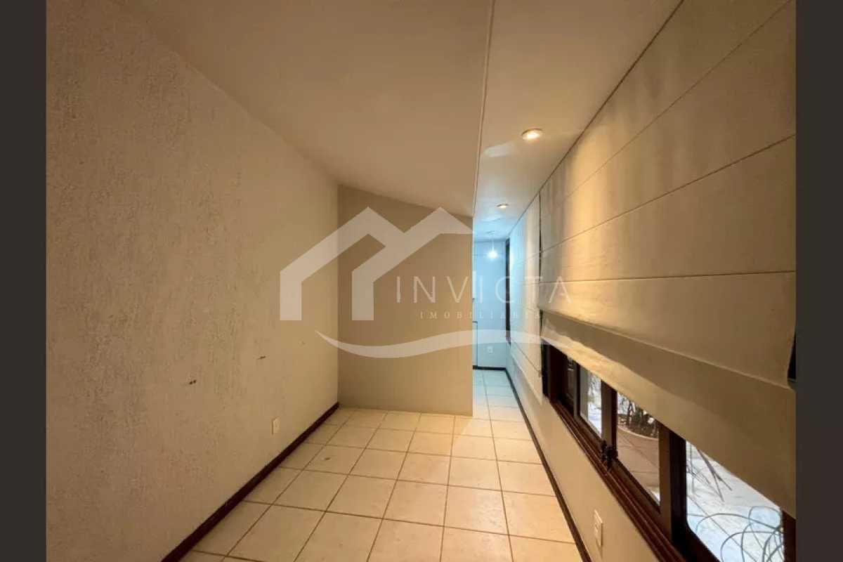 original895077324-281.68782776 - 18