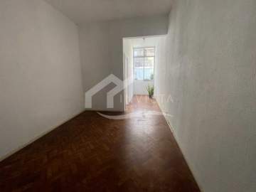 Ótima localização - Excelente quarto e sala com dependência a duas quadras da praia no final de Ipanema! - IPAP10053