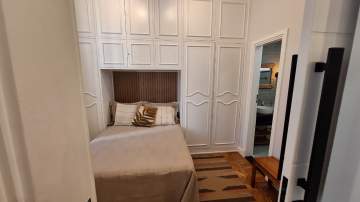 Imperdível - Maravilhoso quarto, sala reformado e mobiliado. - FCAP11815