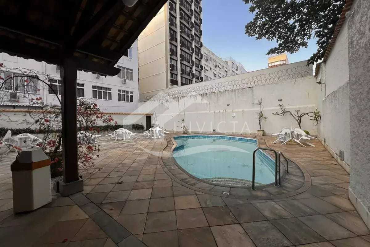 d4a400cc-8cf8-4a8e-be25-e83079 - 1