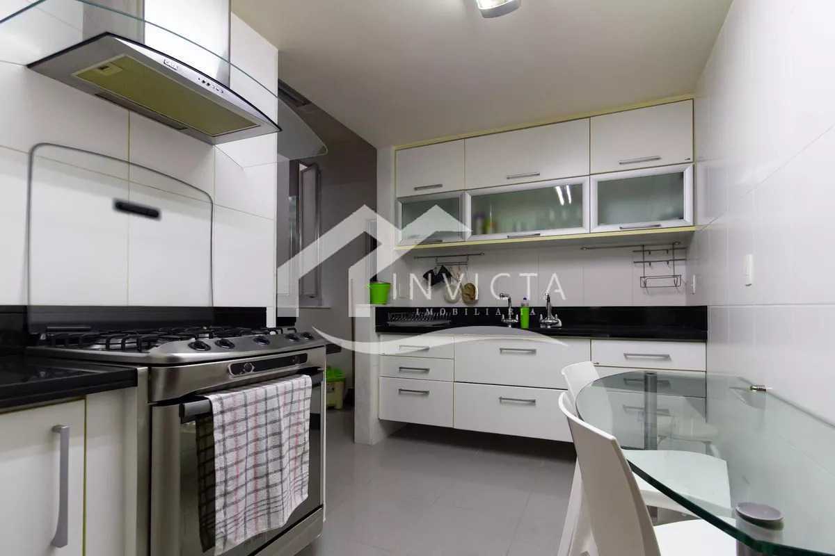 12518_G1758383531 - 11