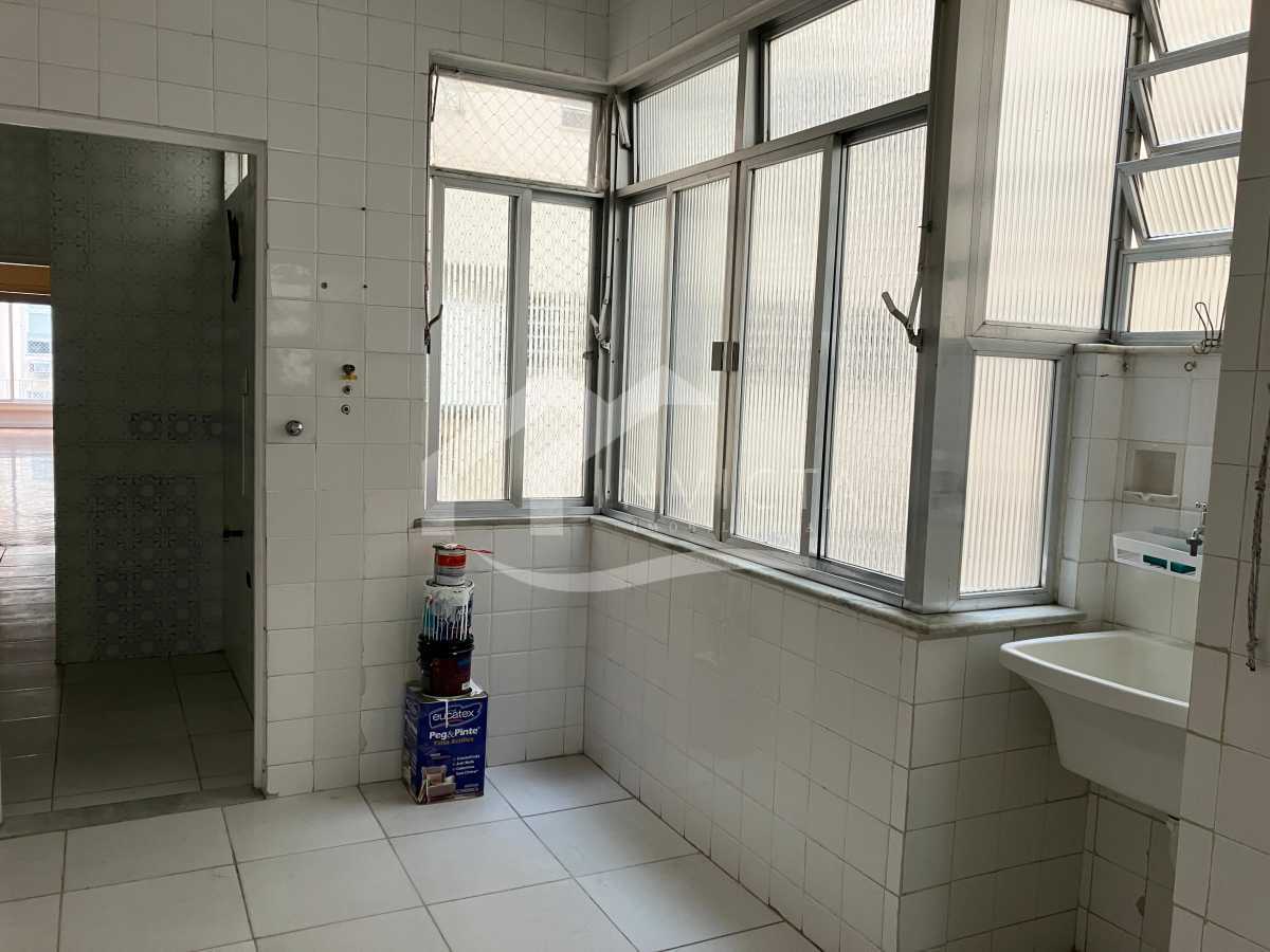 Área de serviço - 18