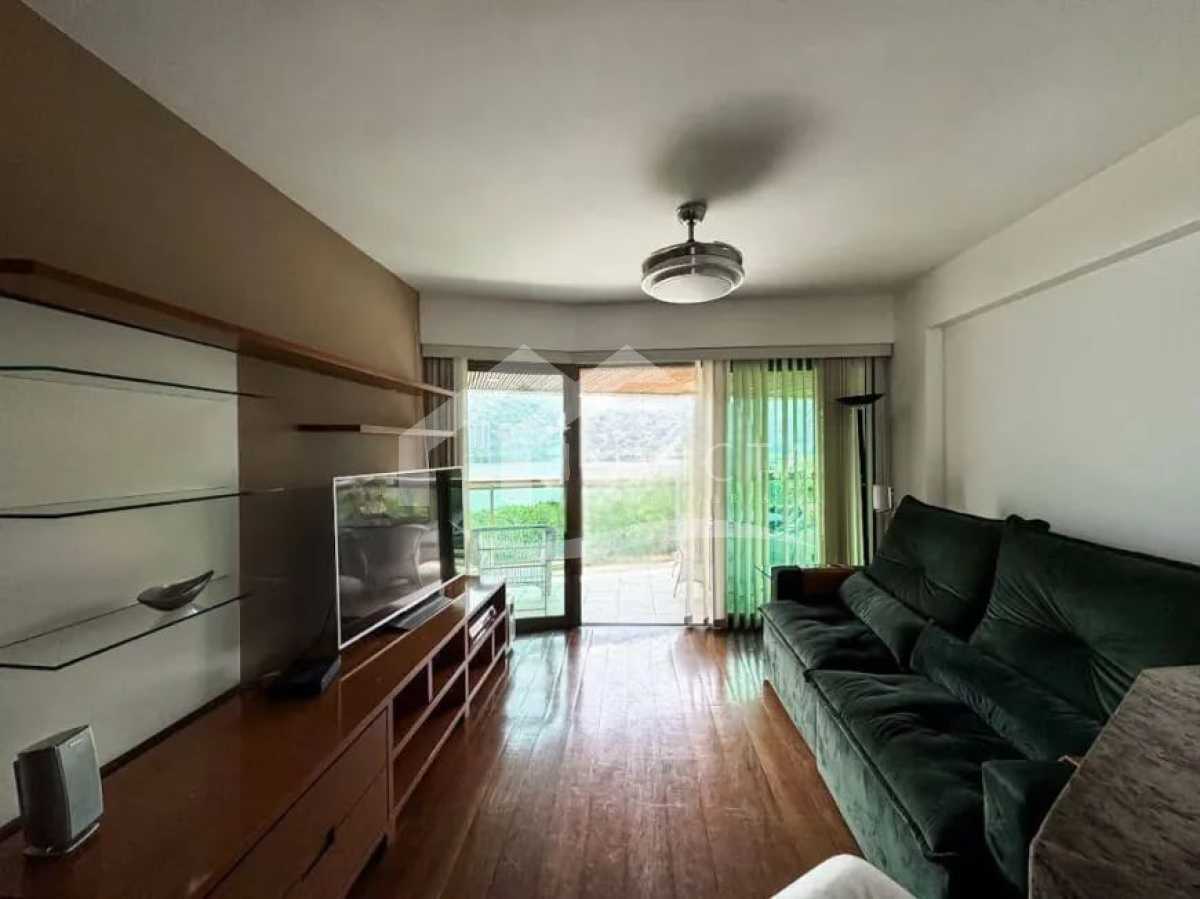 WhatsApp Image 2025-09-29 at 1 - 7