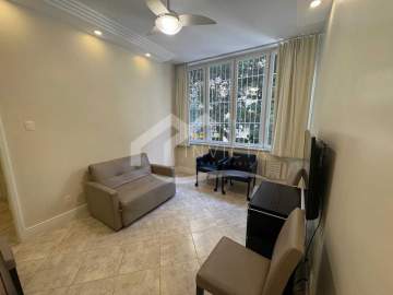 Imperdível - MAGNÍFICO QUARTO E SALA TOTALMENTE REFORMADO COM DEPENDÊNCIA REVERTIDA PARA SEGUNDO QUARTO NO POSTO 6 DE COPACABANA!!! - RPAP10145