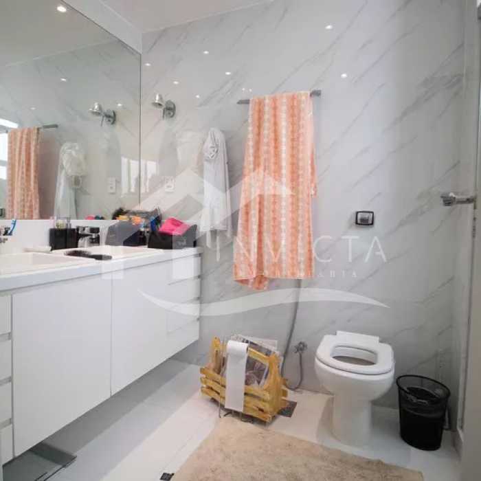 WhatsApp Image 2025-10-07 at 1 - 21