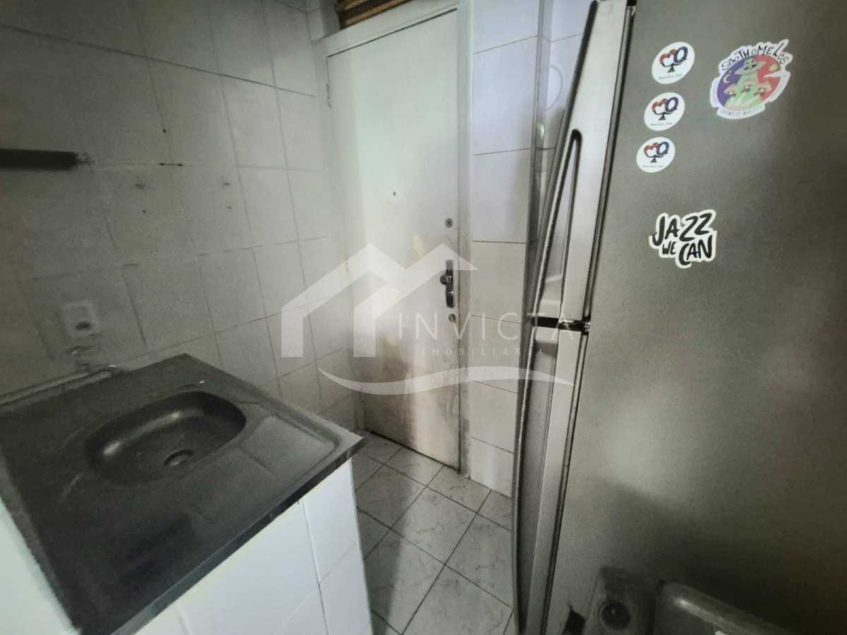 Ótima localização - CONJUGADO ACONCHEGANTE DE FRENTE COM VISTA VERDE LIVRE EM COPACABANA! - FCKI00176