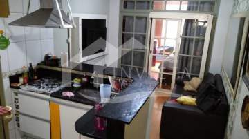 Ótima localização - MARAVILHOSO CONJUGADO DIVIDO EM SALA QUARTO, TODO REFORMADO EM COPACABANA COM VAGA! - FCKI10088