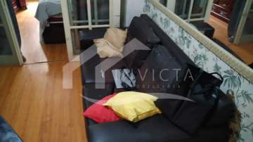 Ótima localização - MARAVILHOSO CONJUGADO DIVIDO EM SALA QUARTO, TODO REFORMADO EM COPACABANA COM VAGA! - FCKI10088