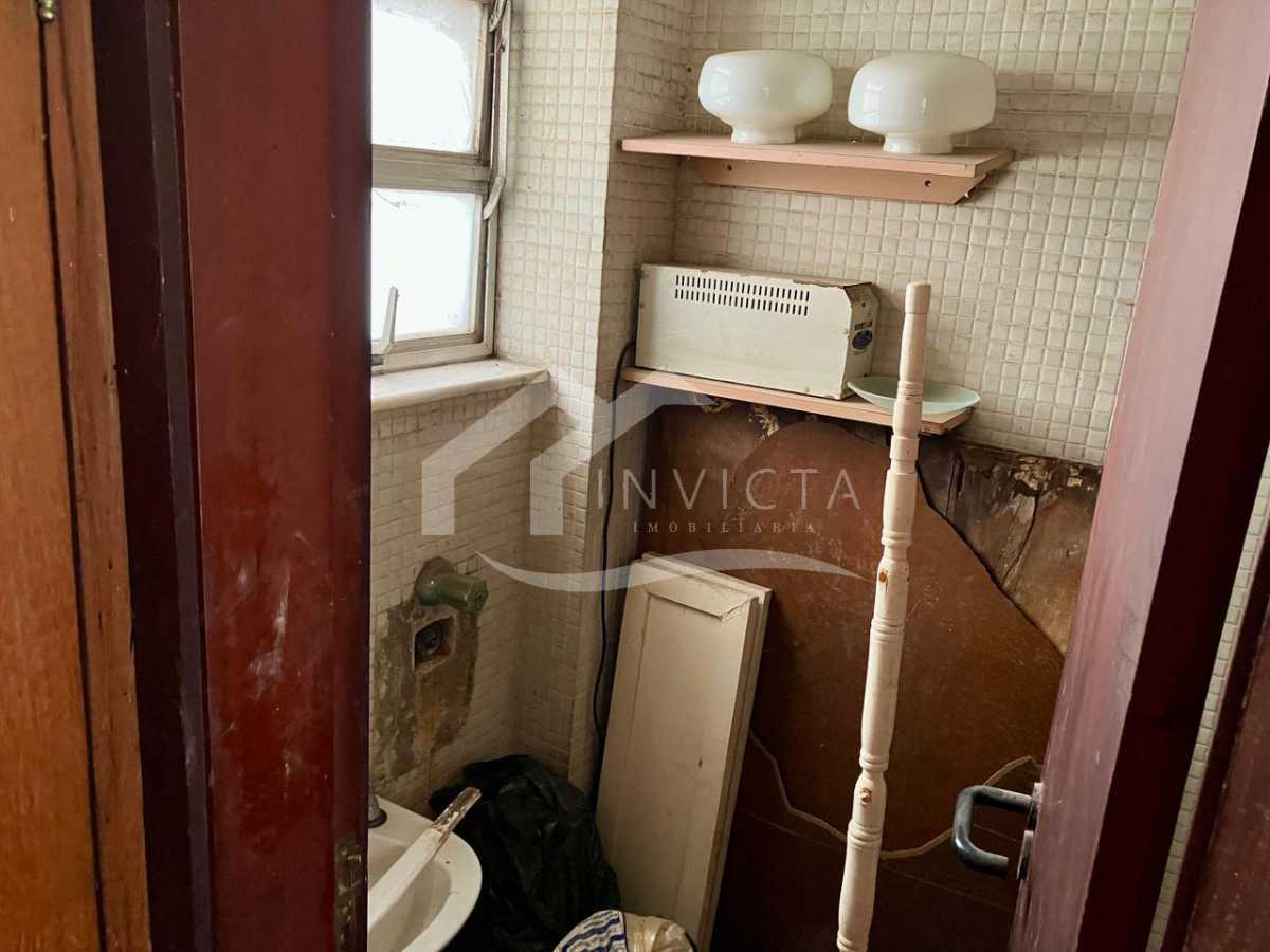 Banheiro de serviço - 30