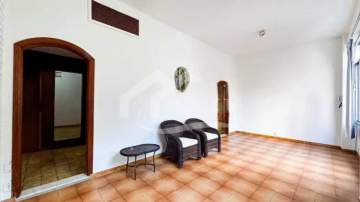 Imperdível - Casa de Vila TRIPLEX : 8 QUARTOS SENDO 4 SUÍTES - FCCV80001