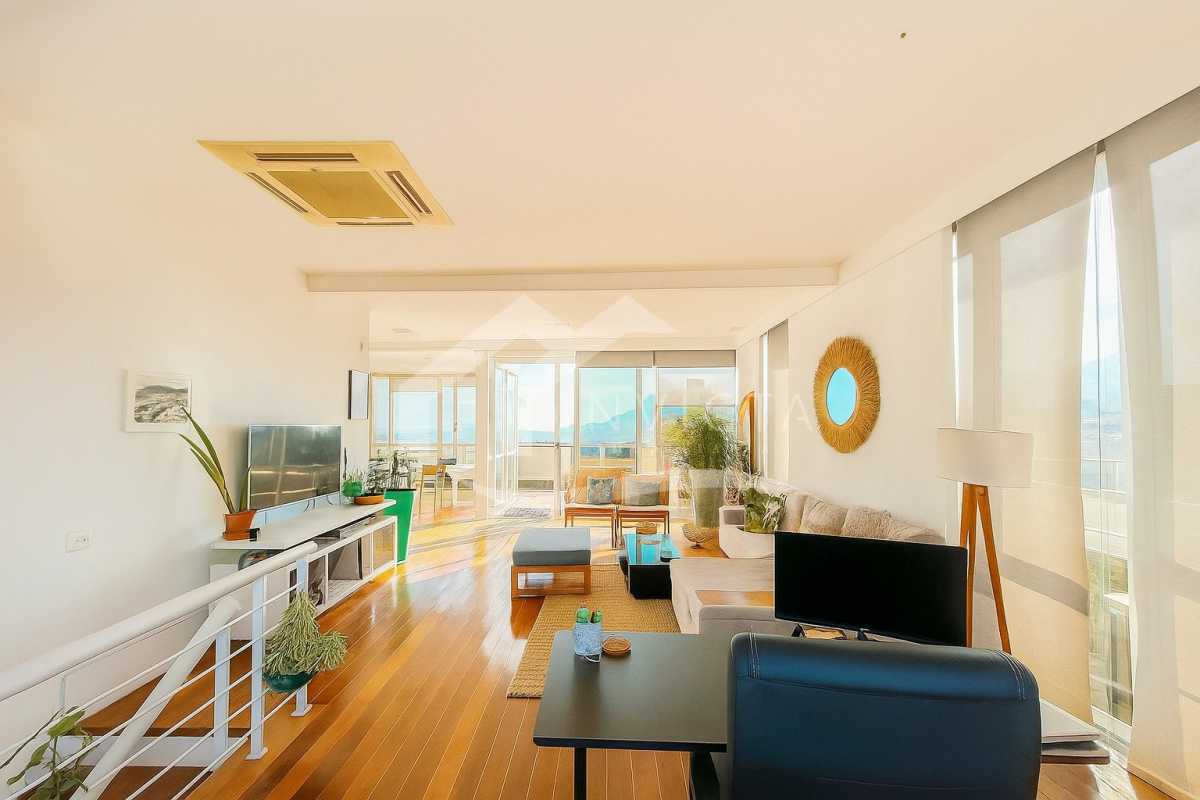 WhatsApp Image 2025-10-24 at 1 - 10