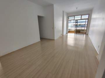 Ótima localização - EXCELENTE 2 QUARTOS COM SUITE E 2 VAGAS NA ESCRITURA! - FCAP21518