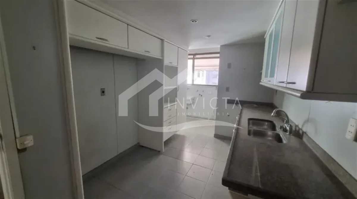 56742001240c4b09af7775e10e5e7f - 10