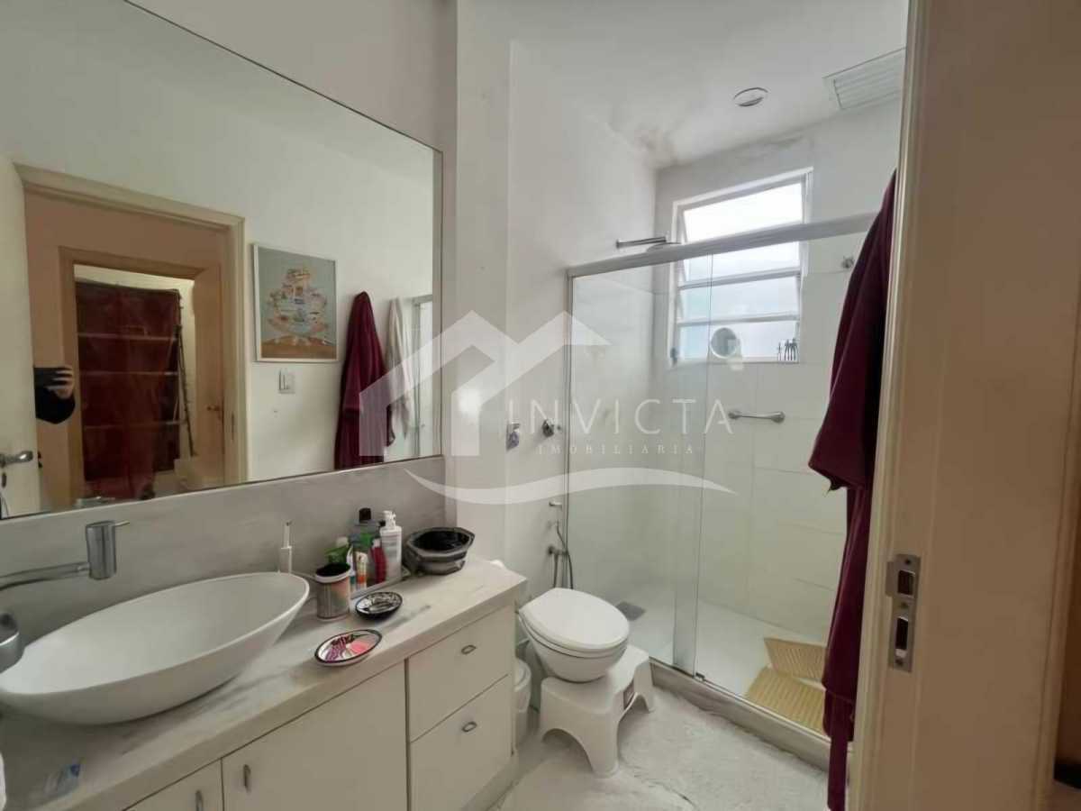 Banheiro suíte - 12