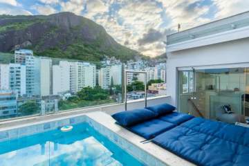 Imperdível - Cobertura no bairro Peixoto reformada com piscina aquecida - FCCO20032