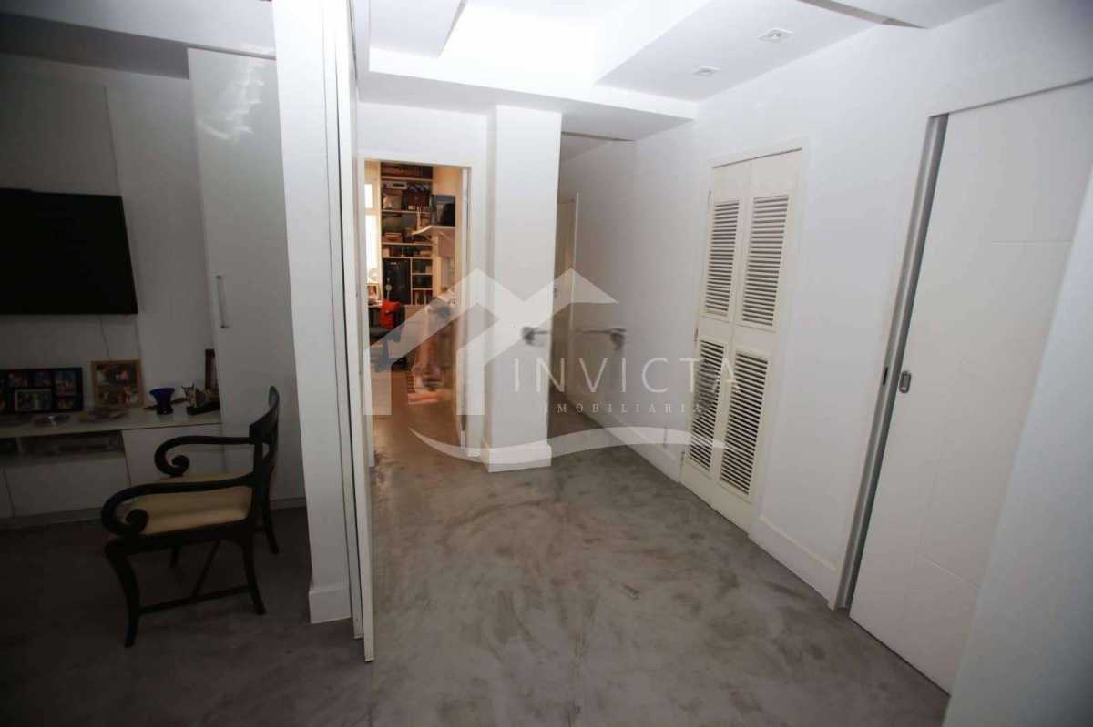 WhatsApp Image 2025-10-28 at 1 - 4