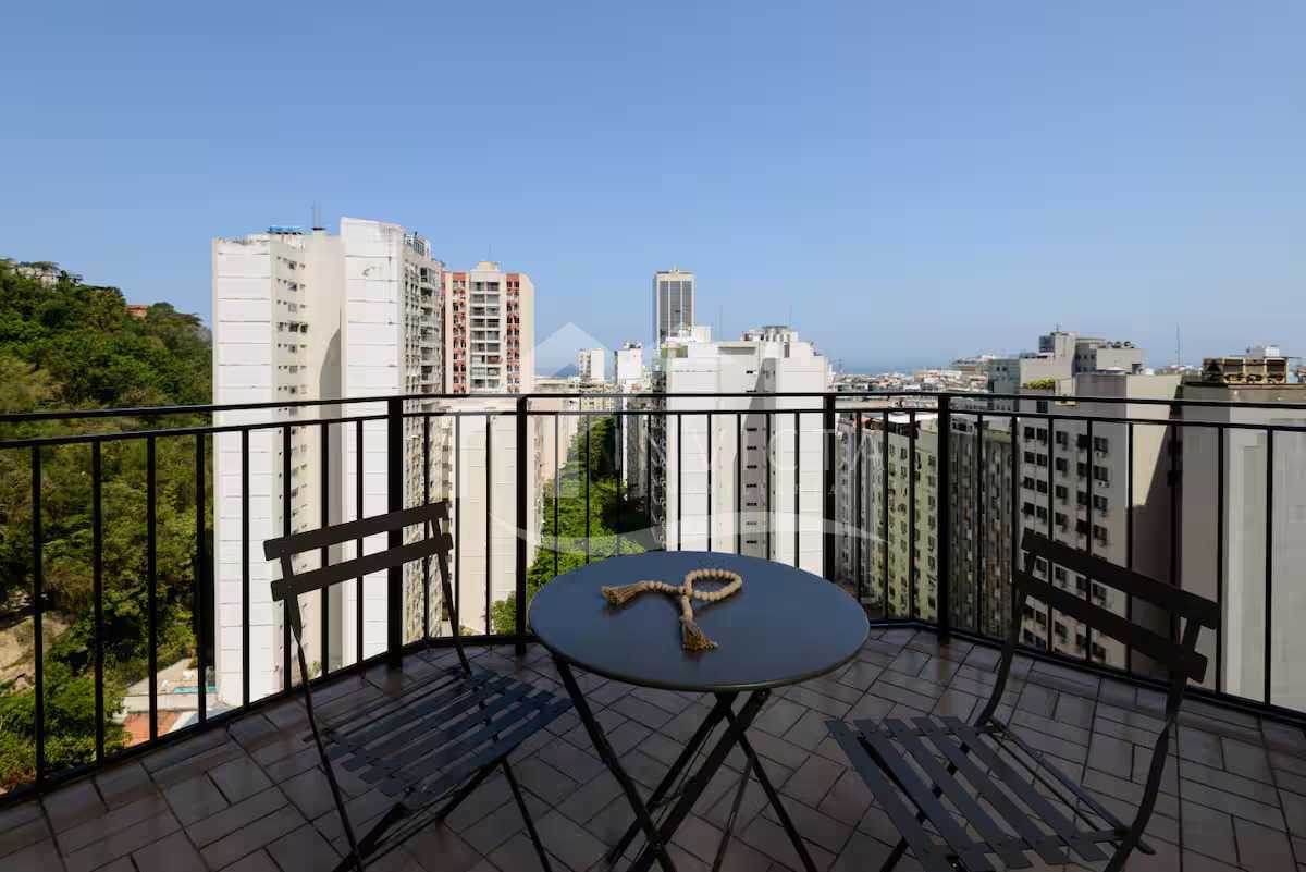 WhatsApp Image 2025-10-31 at 1 - 1