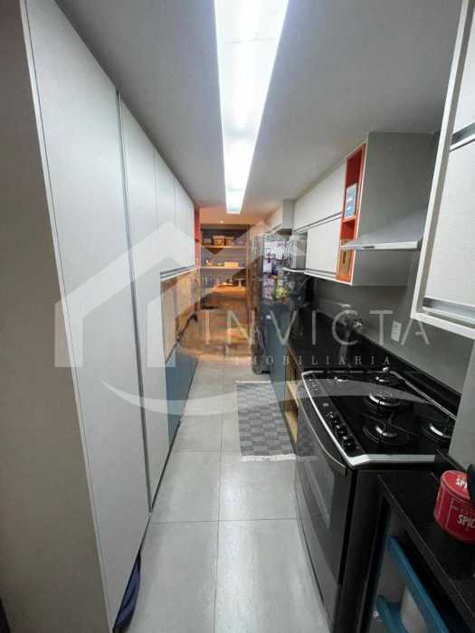 1304408-Photoroom - 16