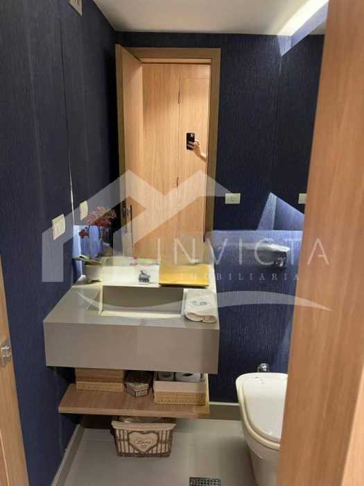 1304412-Photoroom - 13