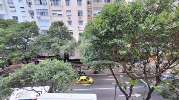 Imperdível - EXCELENTE CONJUGADO COM SALA NO POSTO 4 DE COPACABANA!!! - IPKI10042