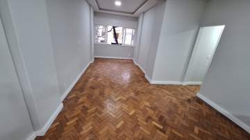 Imperdível - Maravilhoso 3 quartos em copacabana ao lado do metrô. - FCAP31776