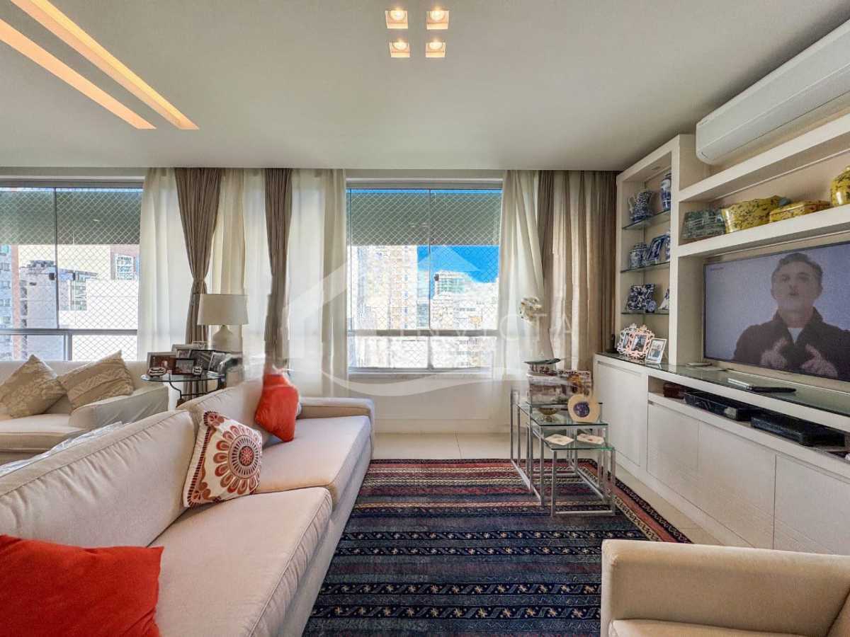 WhatsApp Image 2025-11-10 at 1 - 4