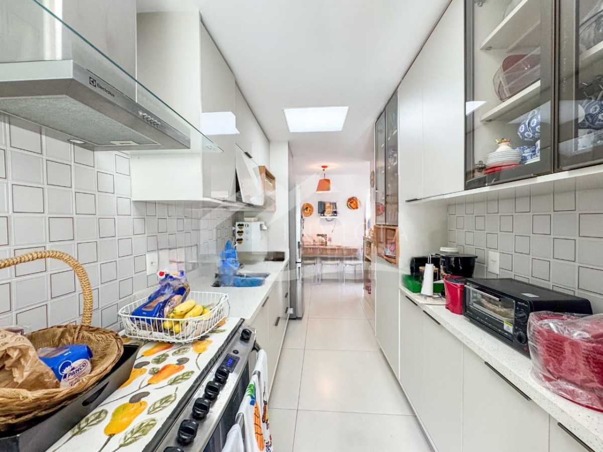 WhatsApp Image 2025-11-10 at 1 - 8