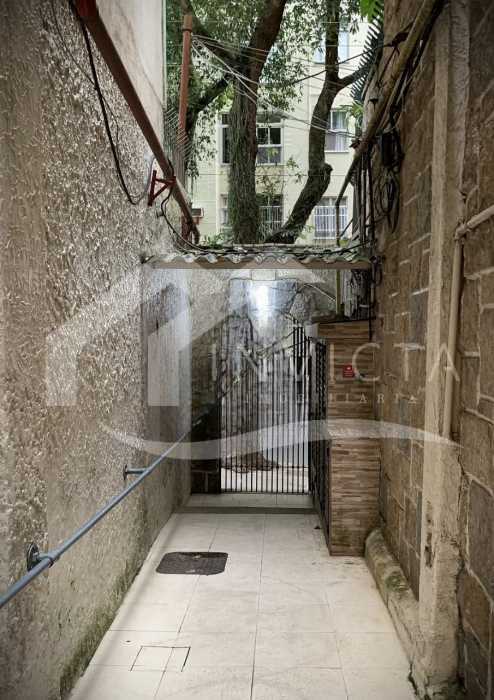 Imperdível - Raridade em Copacabana! Ampla casa com 500 m² de terreno na Rua Santa Clara - RPCC140001