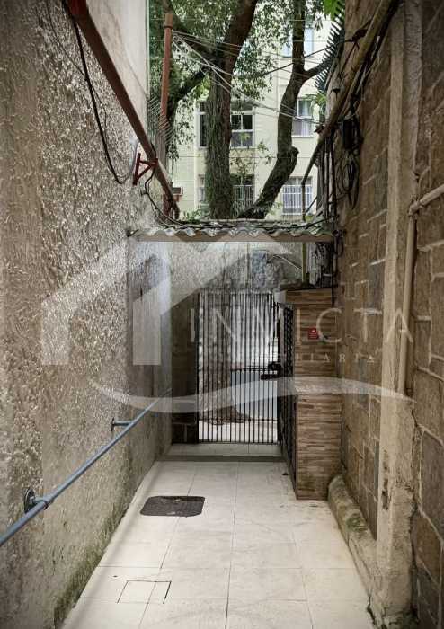 Imperdível - Raridade em Copacabana! Ampla casa com 500 m² de terreno na Rua Santa Clara - RPCC140001