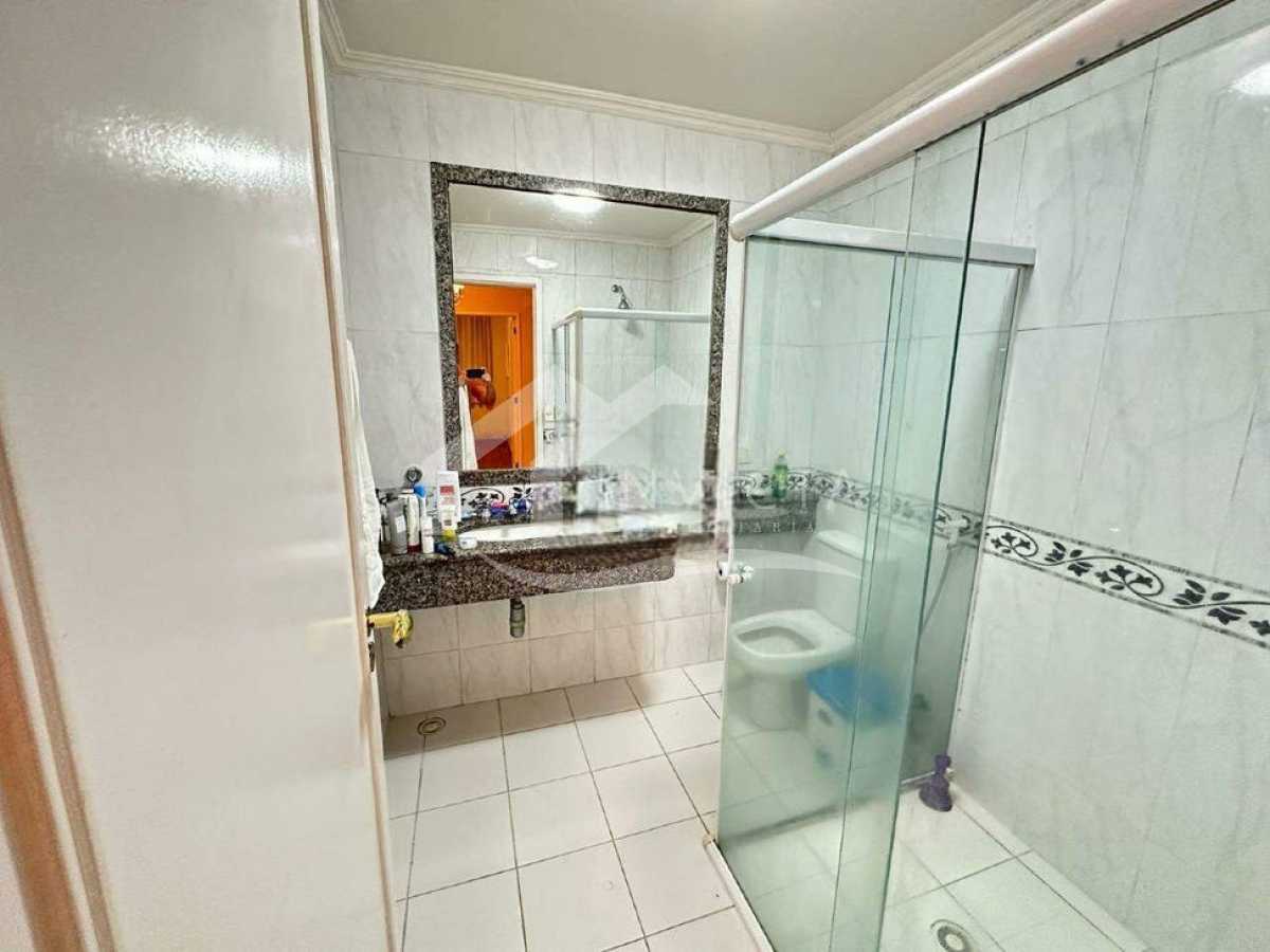 8b430fa311cb418599f12b1ee02d02 - 18