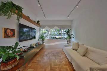 Imperdível - Espetacular apartamento de 3 quartos no reformado no Leblon - IPAA30005