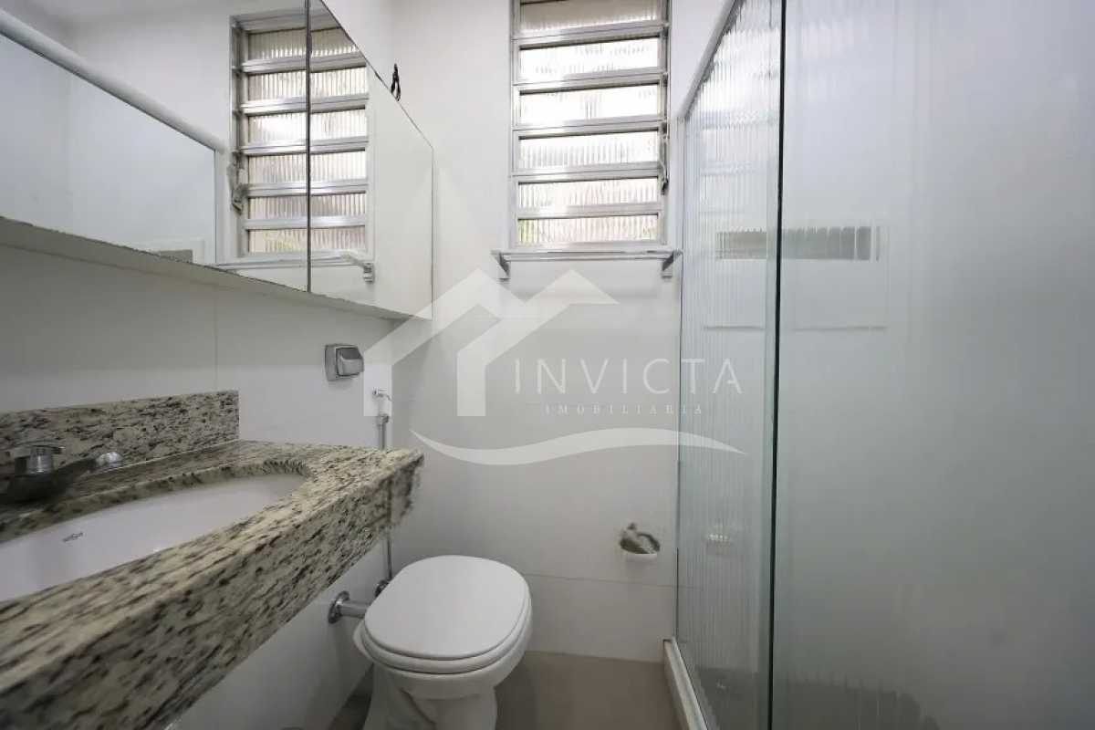 06678bacc39a4fdcb9a1772f58594d - 21