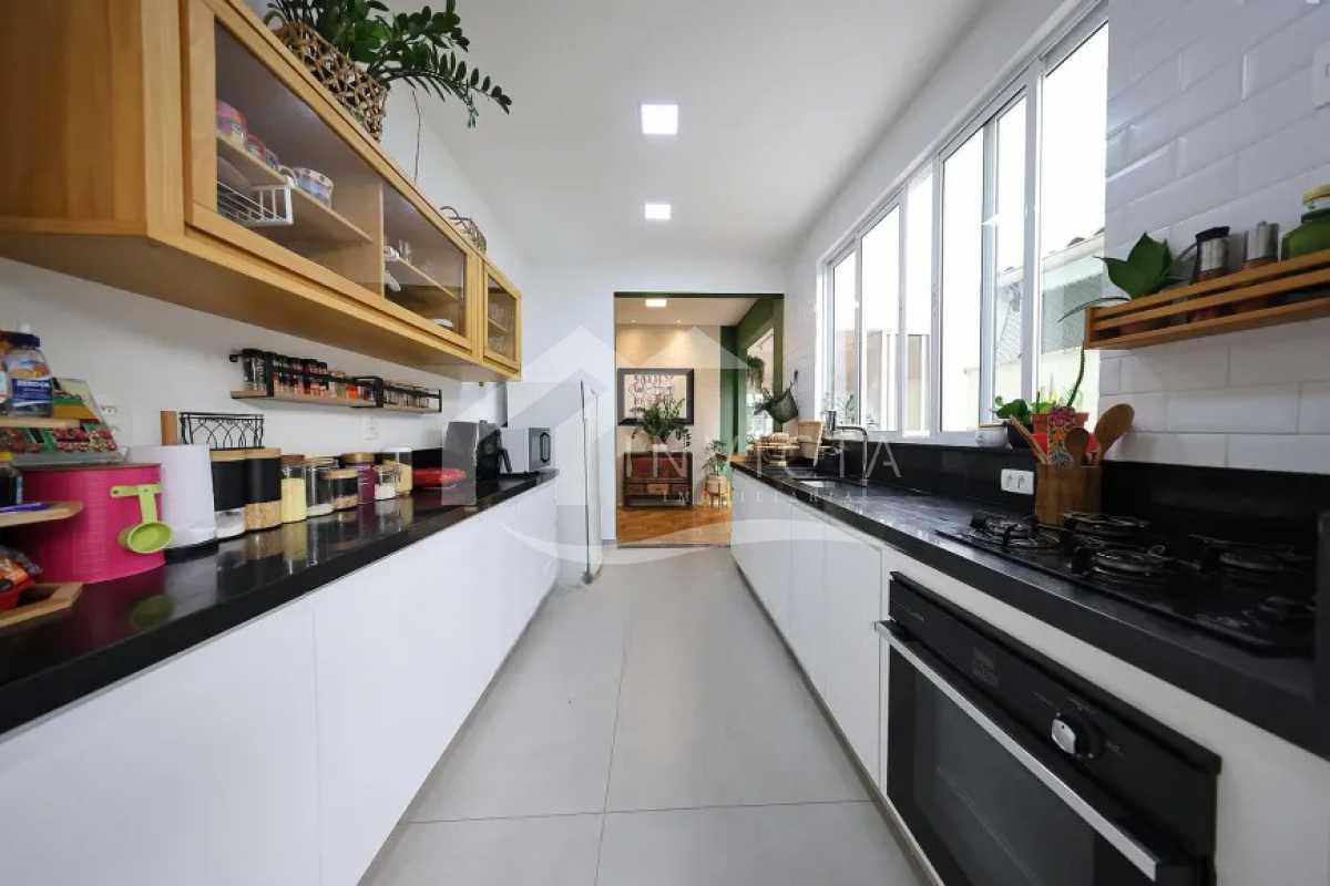 b5f91b273c9549cea0bb21f5cdb35c - 10